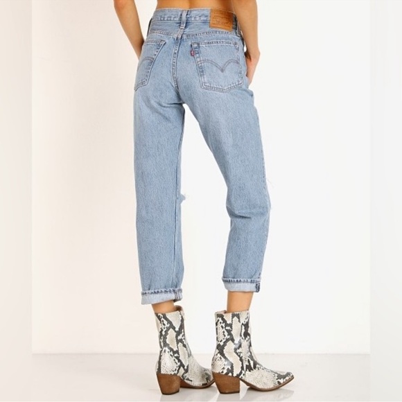 Levi's‎ Wedgie Straight Fit Jeans High Rise Distressed 32 - Picture 2 of 7